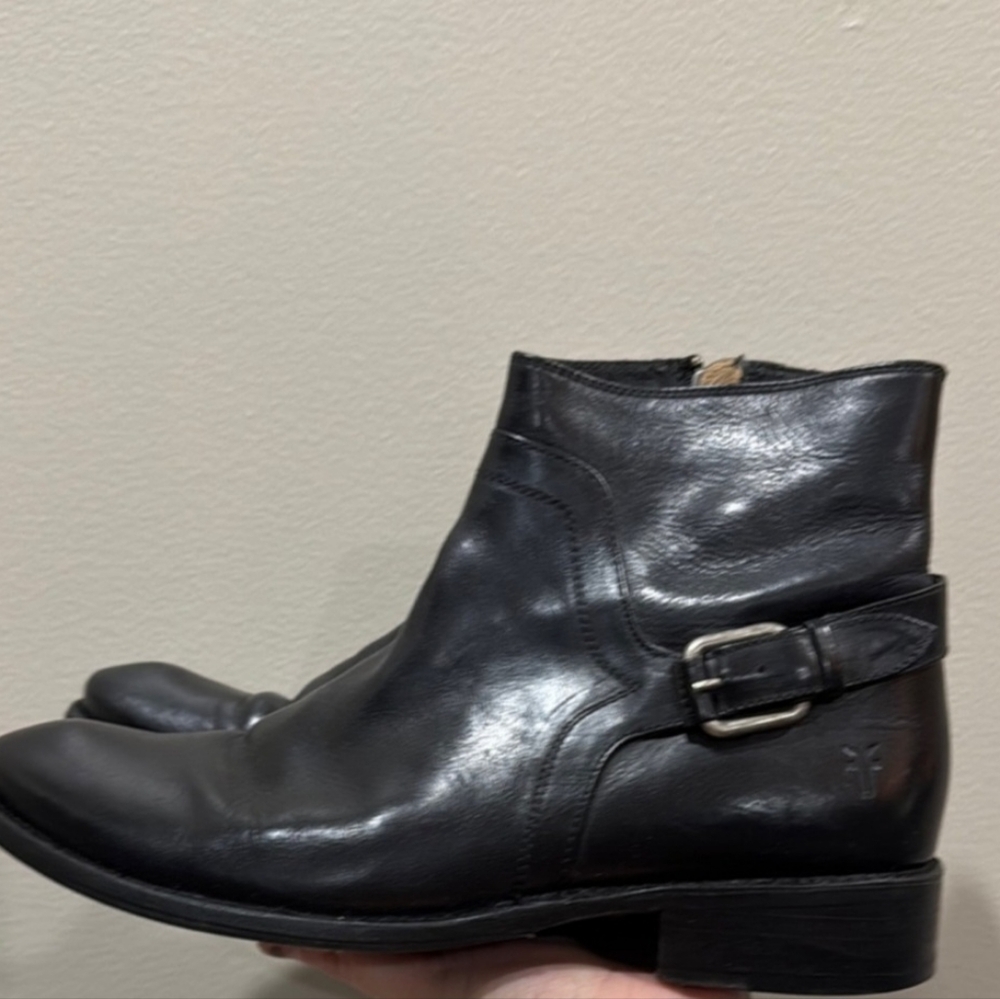 Like New FRYE boots